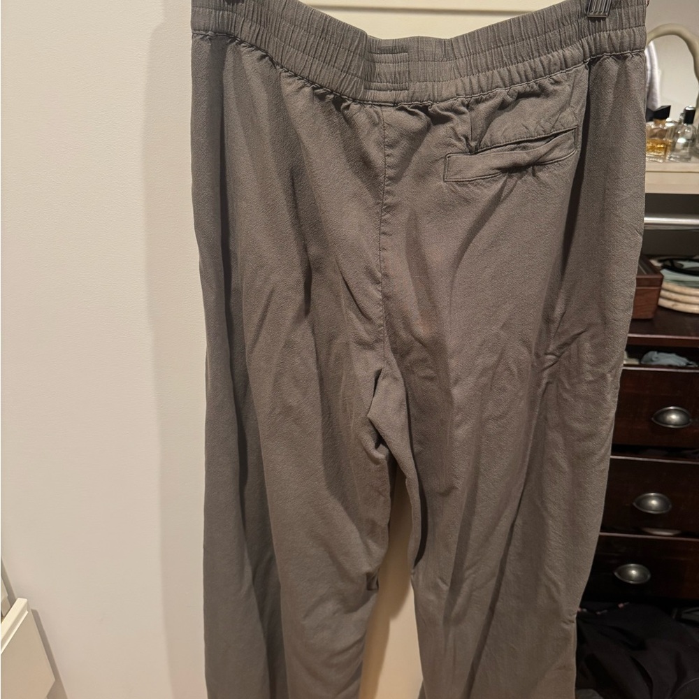 Marine Layer Allison Trouser in Dusty Olive